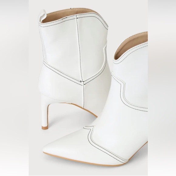 NWT Lulu’s White Boots - Picture 13 of 13